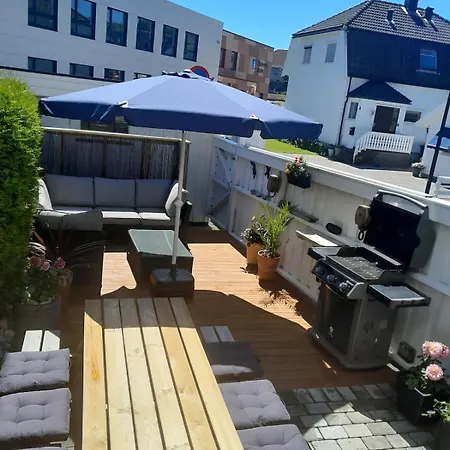 Modern Townhouse Centrally Located In 빌라