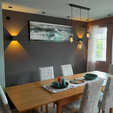 Modern Townhouse Centrally Located In 빌라 *