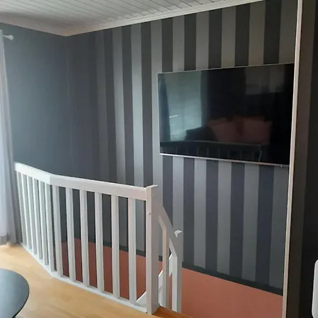 빌라 Modern Townhouse Centrally Located In