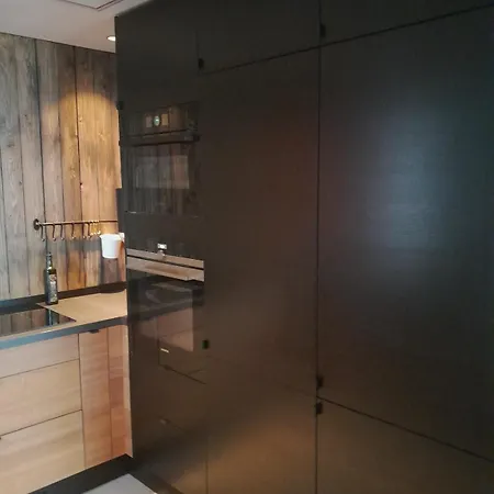 Modern Townhouse Centrally Located In 빌라 *
