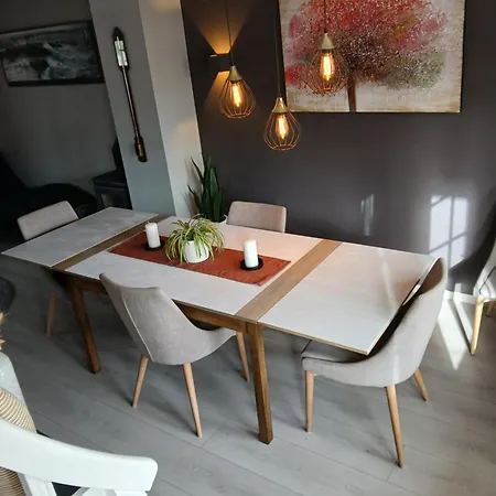 Modern Townhouse Centrally Located In *