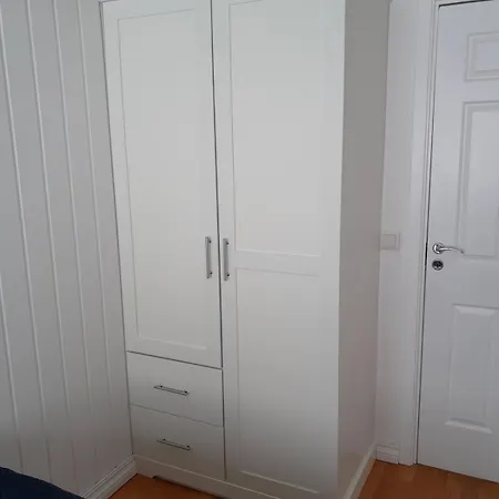 Modern Townhouse Centrally Located In Stavern